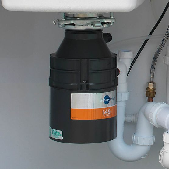 insinkerator model 46 imontuotas po kriaukle
